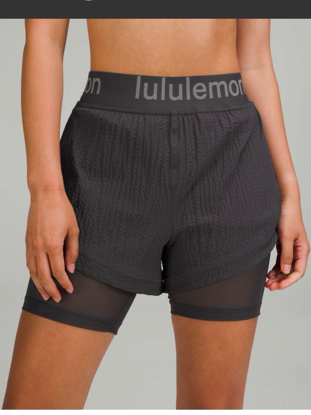 Lululemon logo waistband high- rise training shirts gray size 10